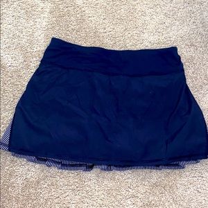 LULULEMON TENNIS SKIRT NAVY BLUE WITH STRIPES
